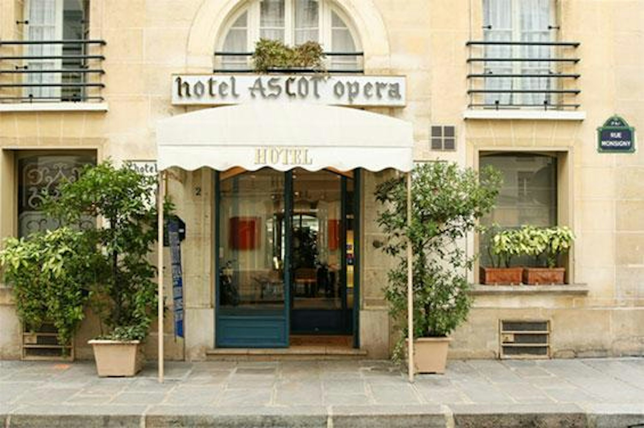 Ascot Opera 3/45