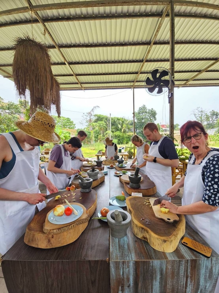 Phuket Nonnita Boutique Resort 50/69
