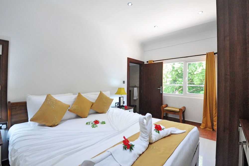 Yasad Luxury Beach Residence 9/50