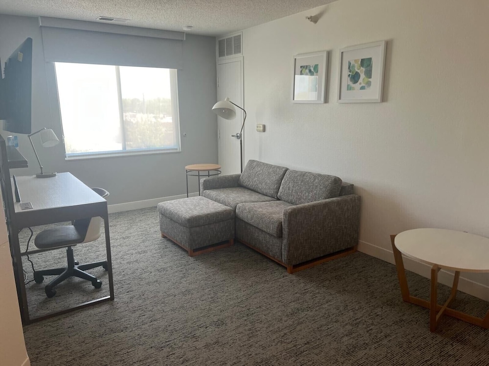 TownePlace Suites Detroit Warren 45/63