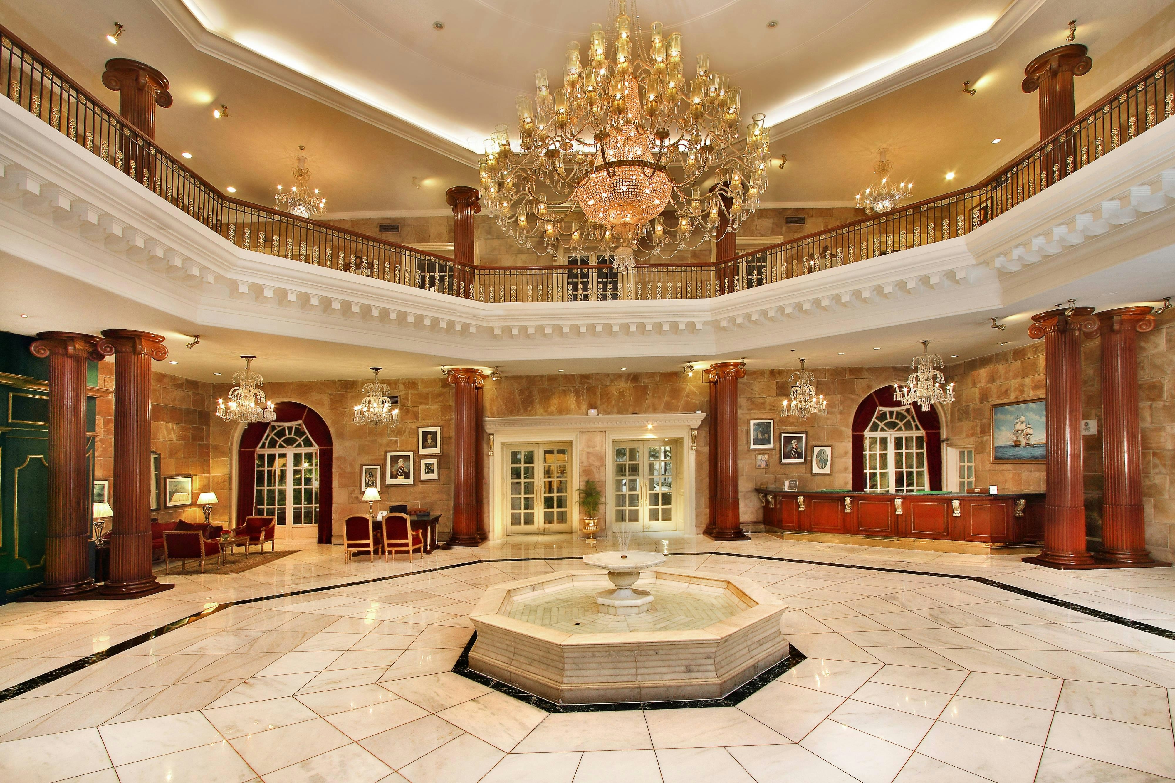 Lobby at Itc Windsor A Luxury Collection Hotel, BANGALORE