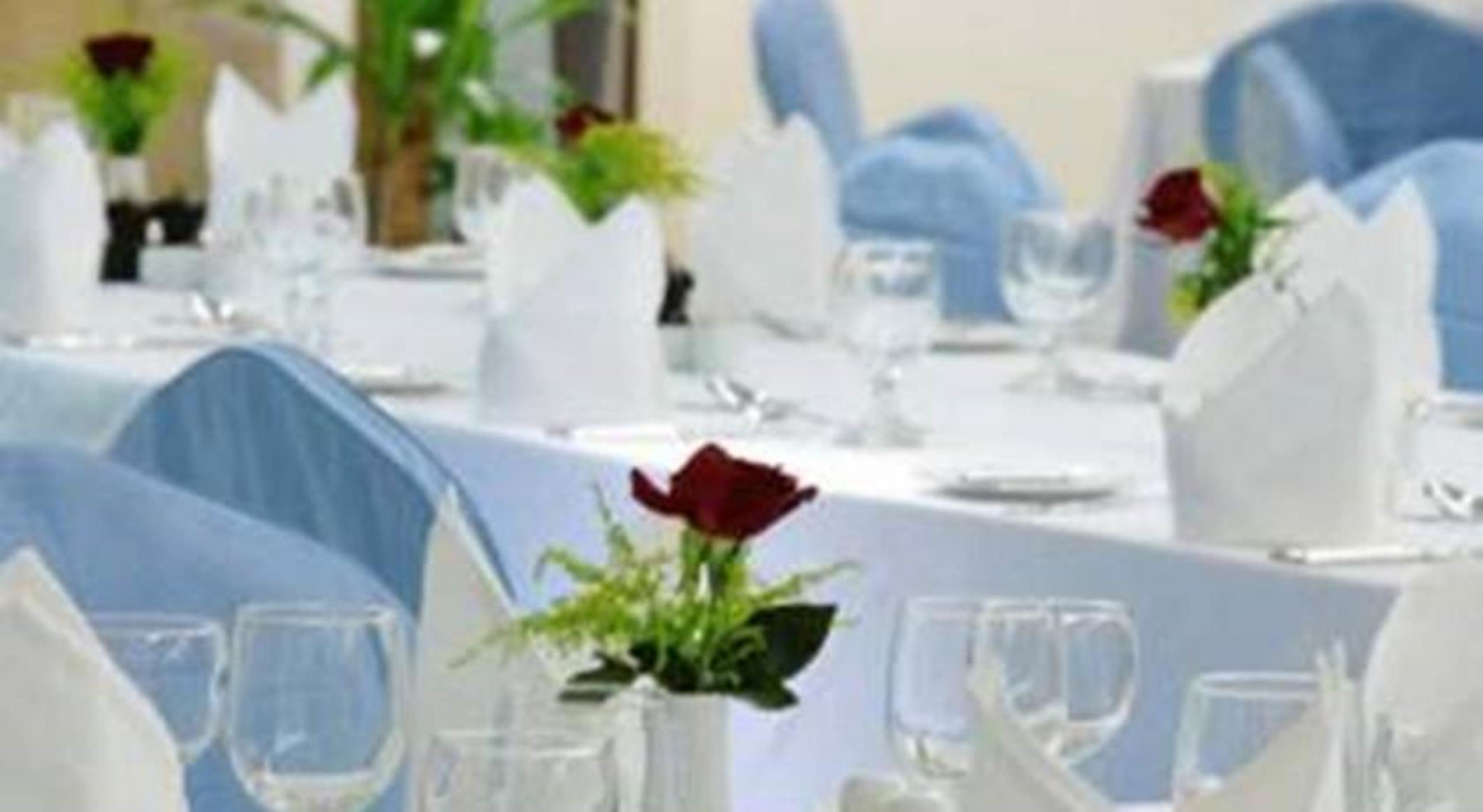 MOVENPICK HOTEL AND RESIDENCE HAJAR TOWER