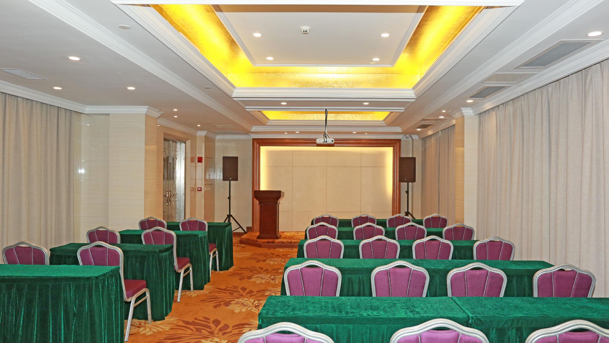 Vienna Hotel (Shantou Guiyu) 37/43