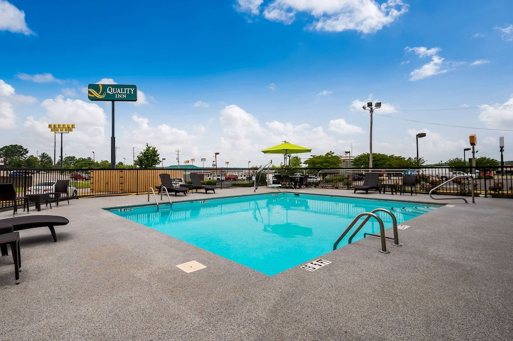Quality Inn Cullman I-65 Exit 310 3/30
