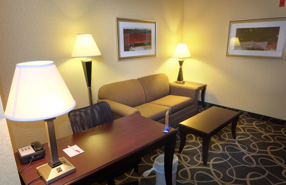 Best Western Plus Eau Claire Conference Center 40/62