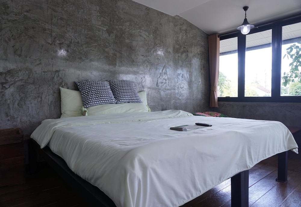 R-Lampang Guest House 12/63