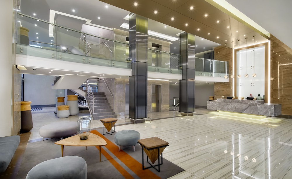 The Regency Apartment Hotel Menlyn 32/40