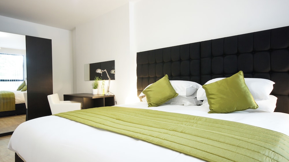ANDORA APARTMENTS 4/21