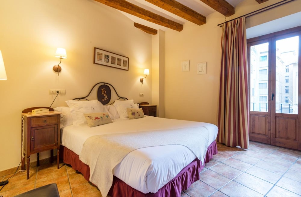 Minotel Andria 7/33