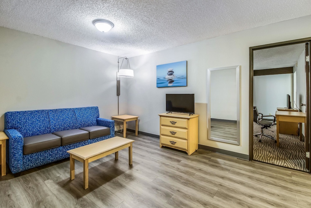 Clarion Hotel Jackson Northwest 22/32