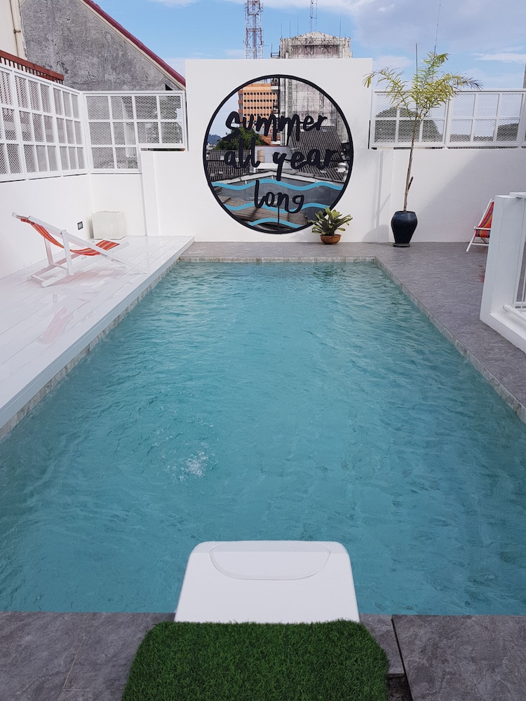 Borbaboom Phuket Poshtel & Hostel 44/47
