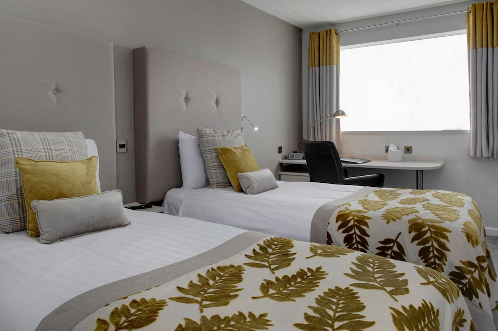 Glendower Hotel 10/53