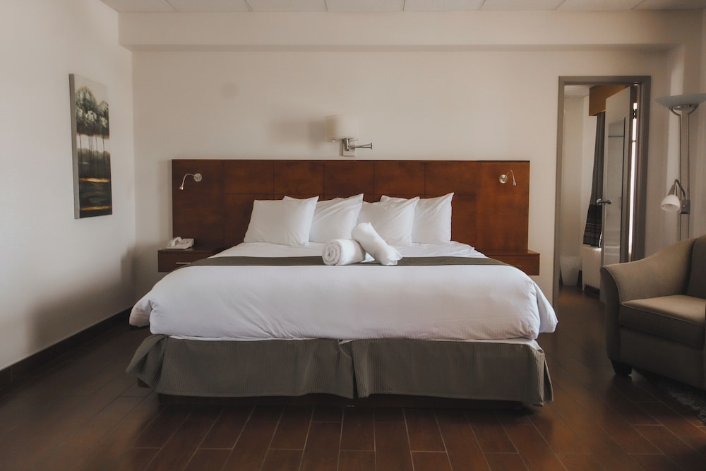 غرفة كومفورت بسرير كينج مع أريكة، Hotel du Fjord 2/6