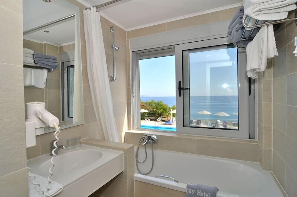Istron Bay Hotel 59/60