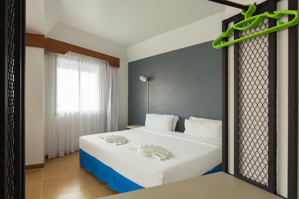 City Hotel 7/50