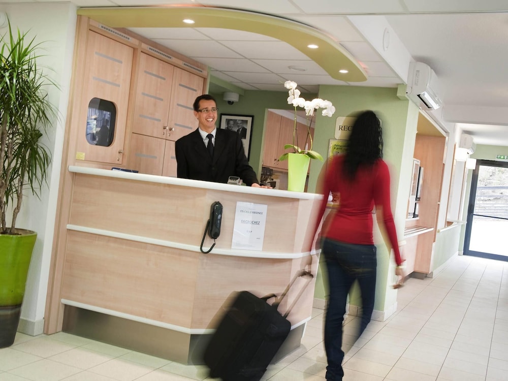 Ibis Budget Amberieu En Bugey Chateau Gaillard 2/36
