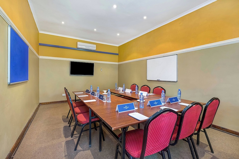 Protea Hotel by Marriott Lusaka Safari Lodge 34/50