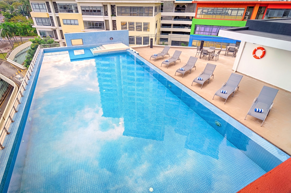 Bespoke Hotel Puchong 6/50