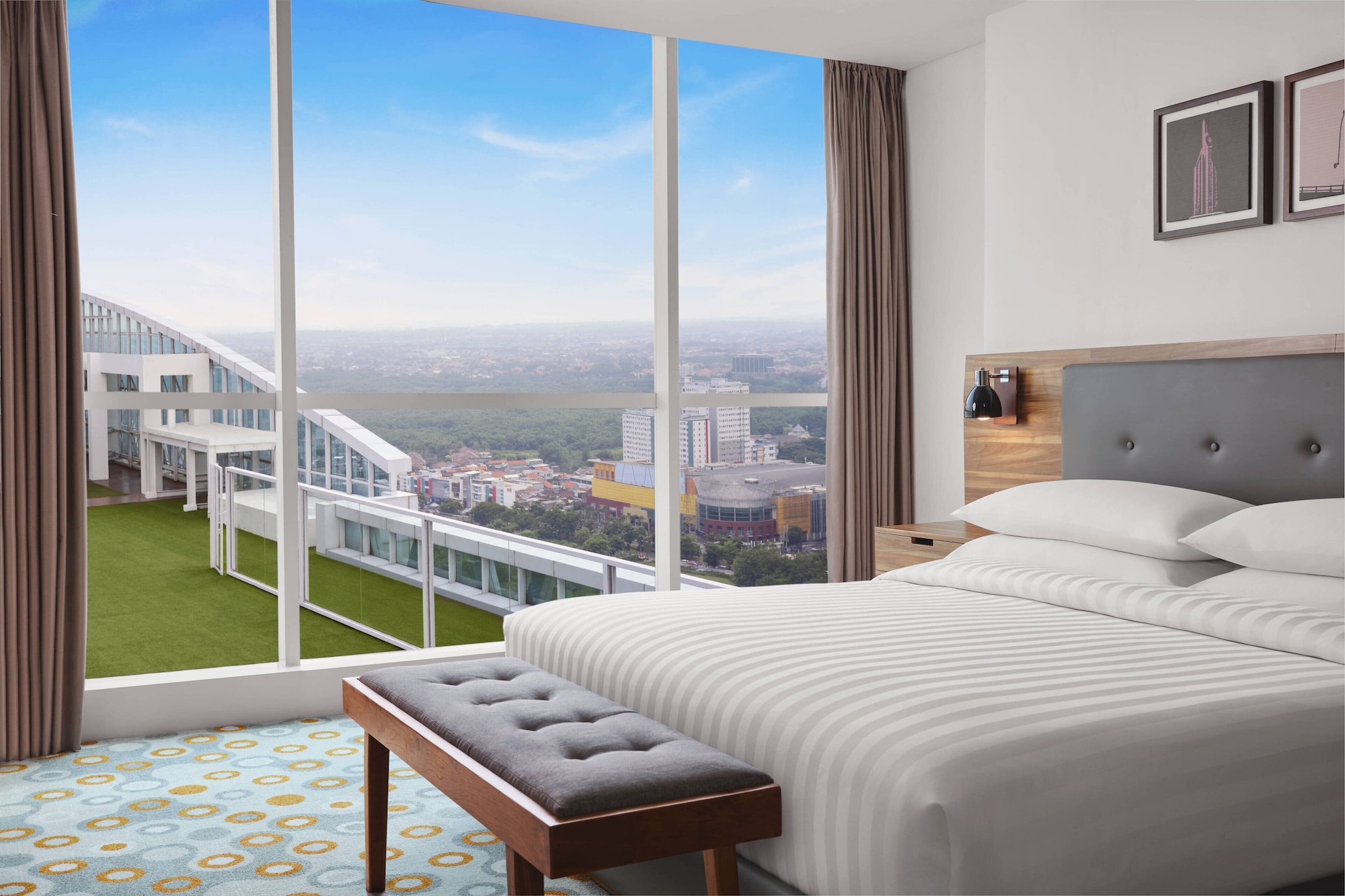 جناح بسرير كينج بغرفتي نوم، Fairfield By Marriott Surabaya 2/9