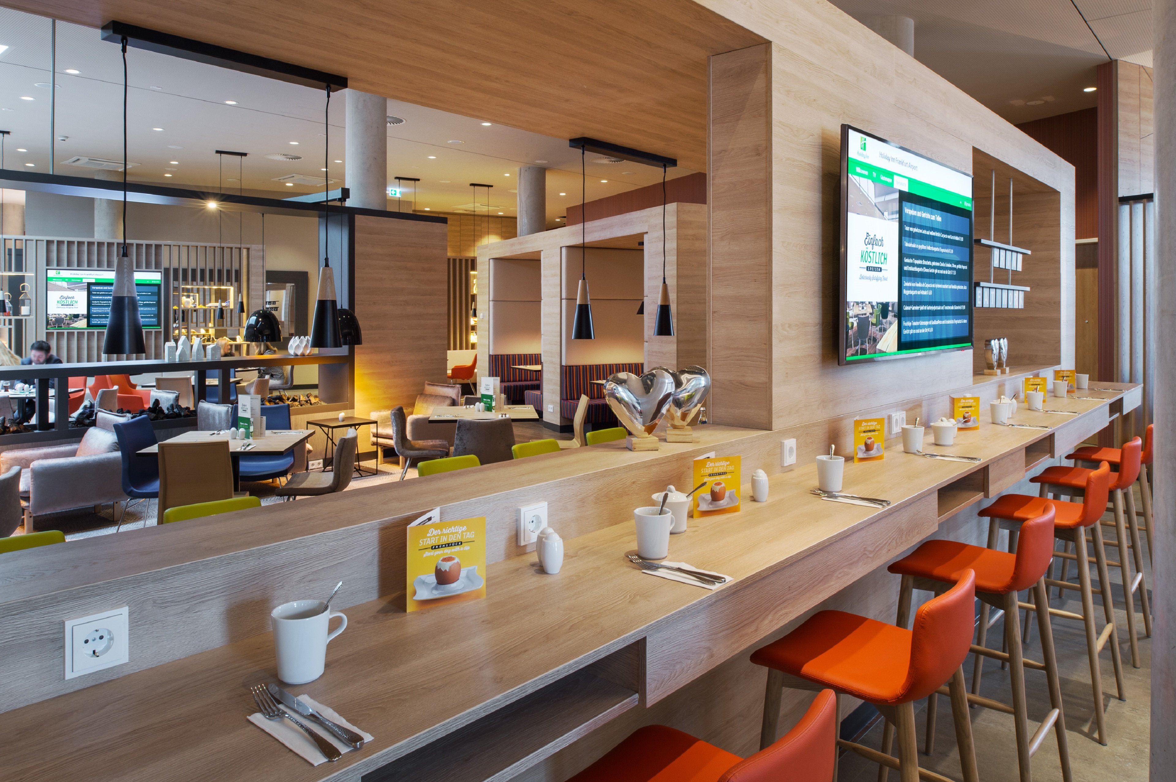 Holiday Inn Frankfurt Airport 59/75