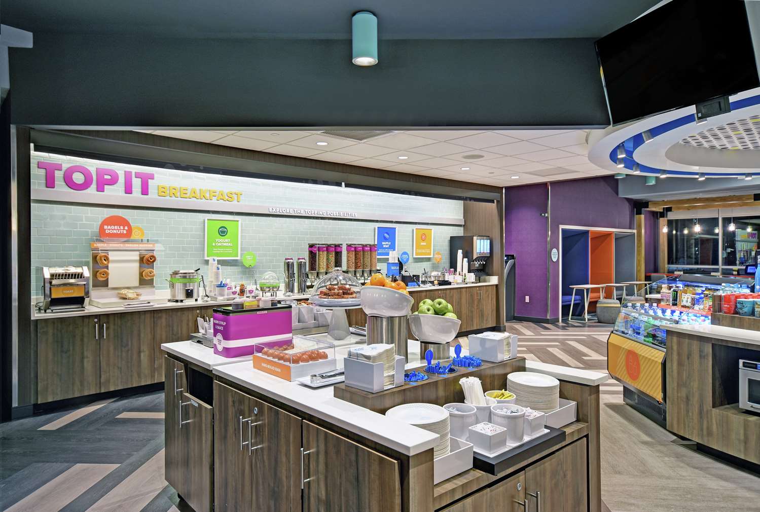 restaurant cafeteria