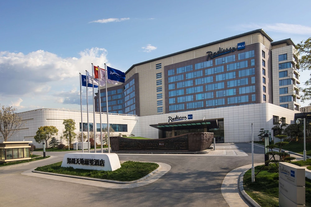 Radisson Blu Zhengzhou Huiji 7/58