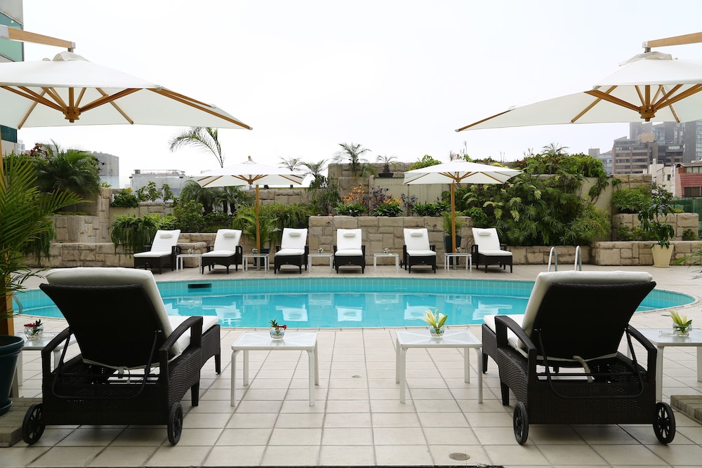 Delfines Hotel & Convention Center 48/50