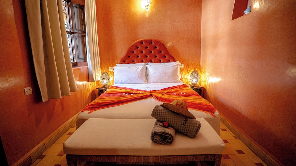 STANDARD, DOUBLE BED