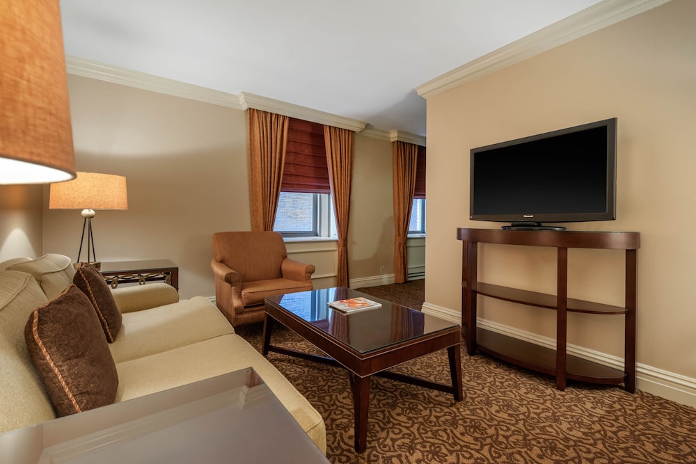 Omni William Penn 48/79