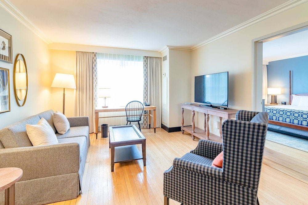 Williamsburg Lodge 25/39