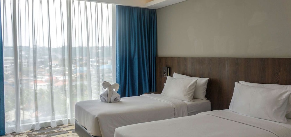 Golden Tulip Springhill Lampung 17/50