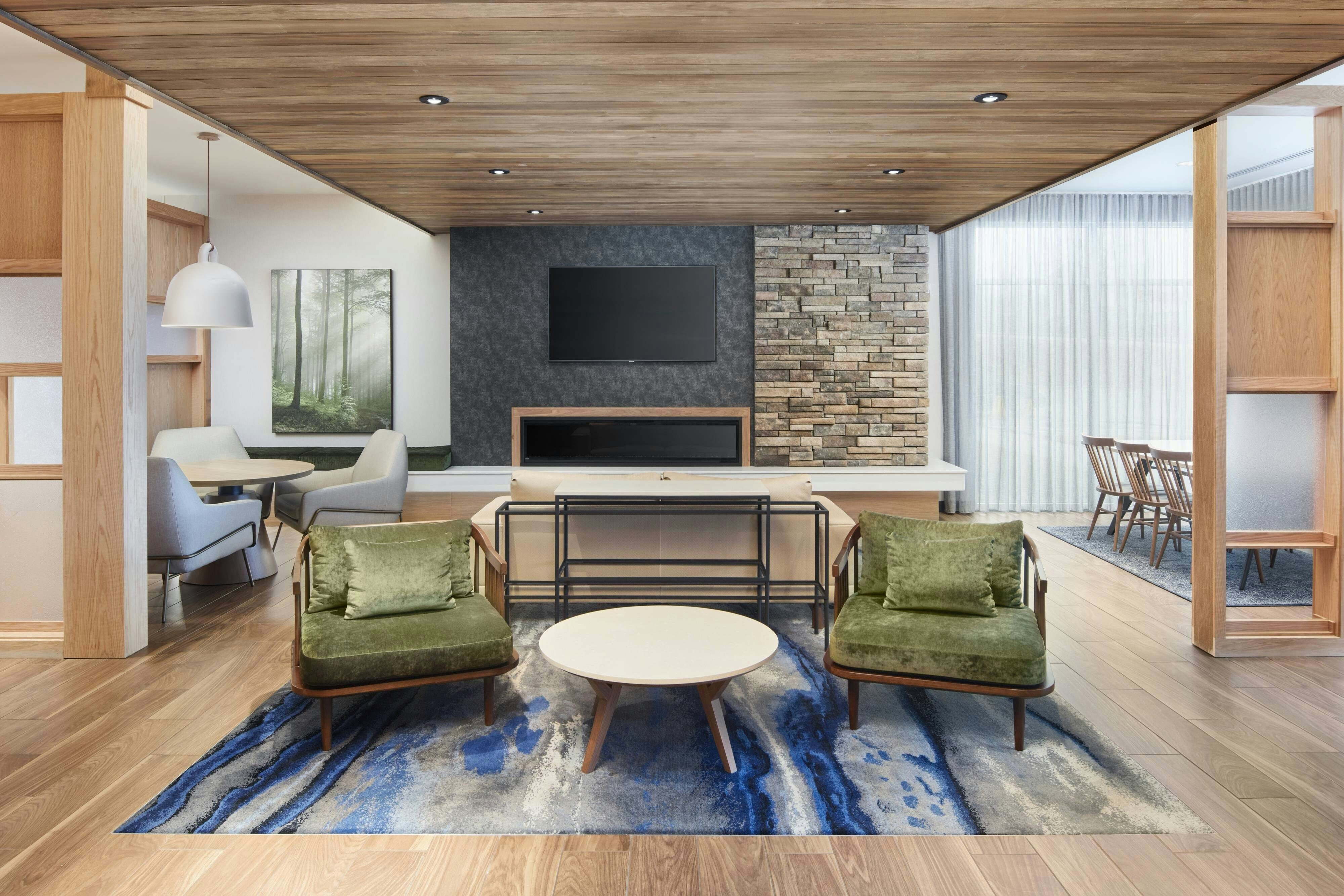 Fairfield Inn & Suites By Marriott Raleigh Wake Forest 16/33