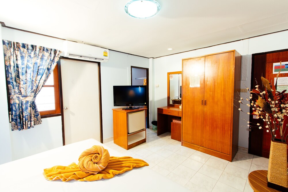 THIPURAI BEACH HOTEL ANNEX 8/67