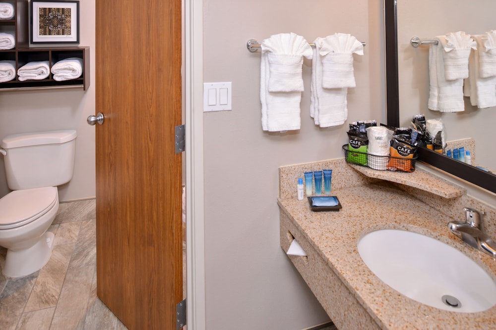 Best Western Plus Midwest Inn 9/31