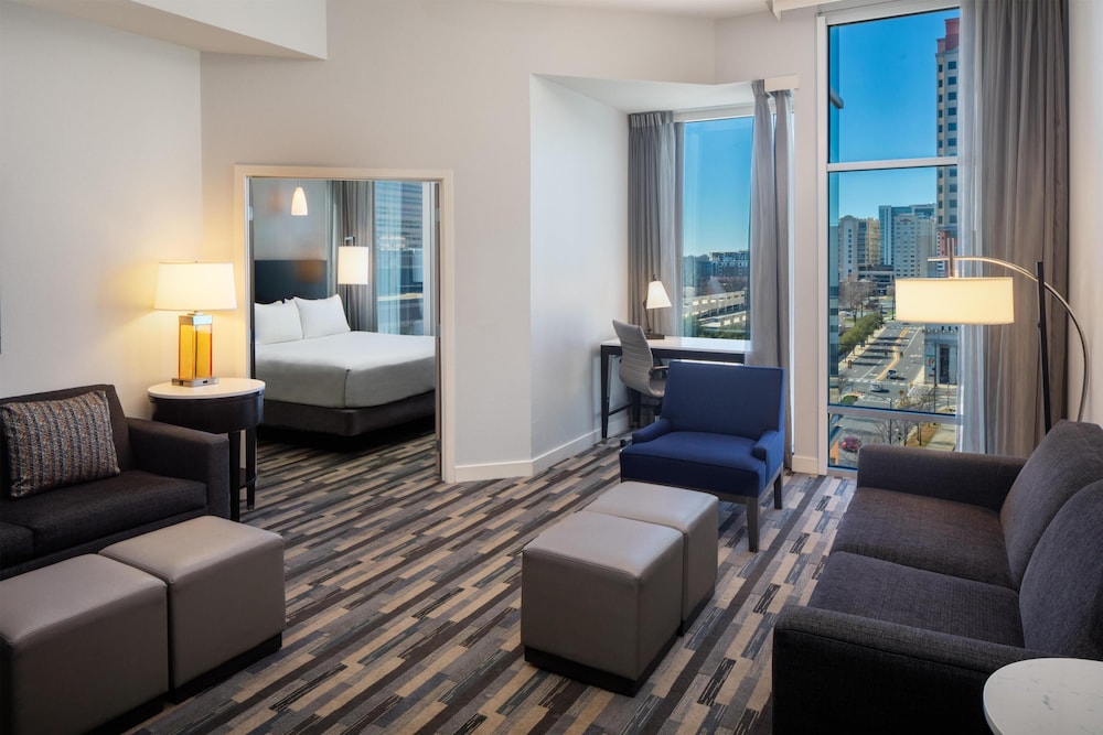 HYATT house Charlotte/Center City 39/58
