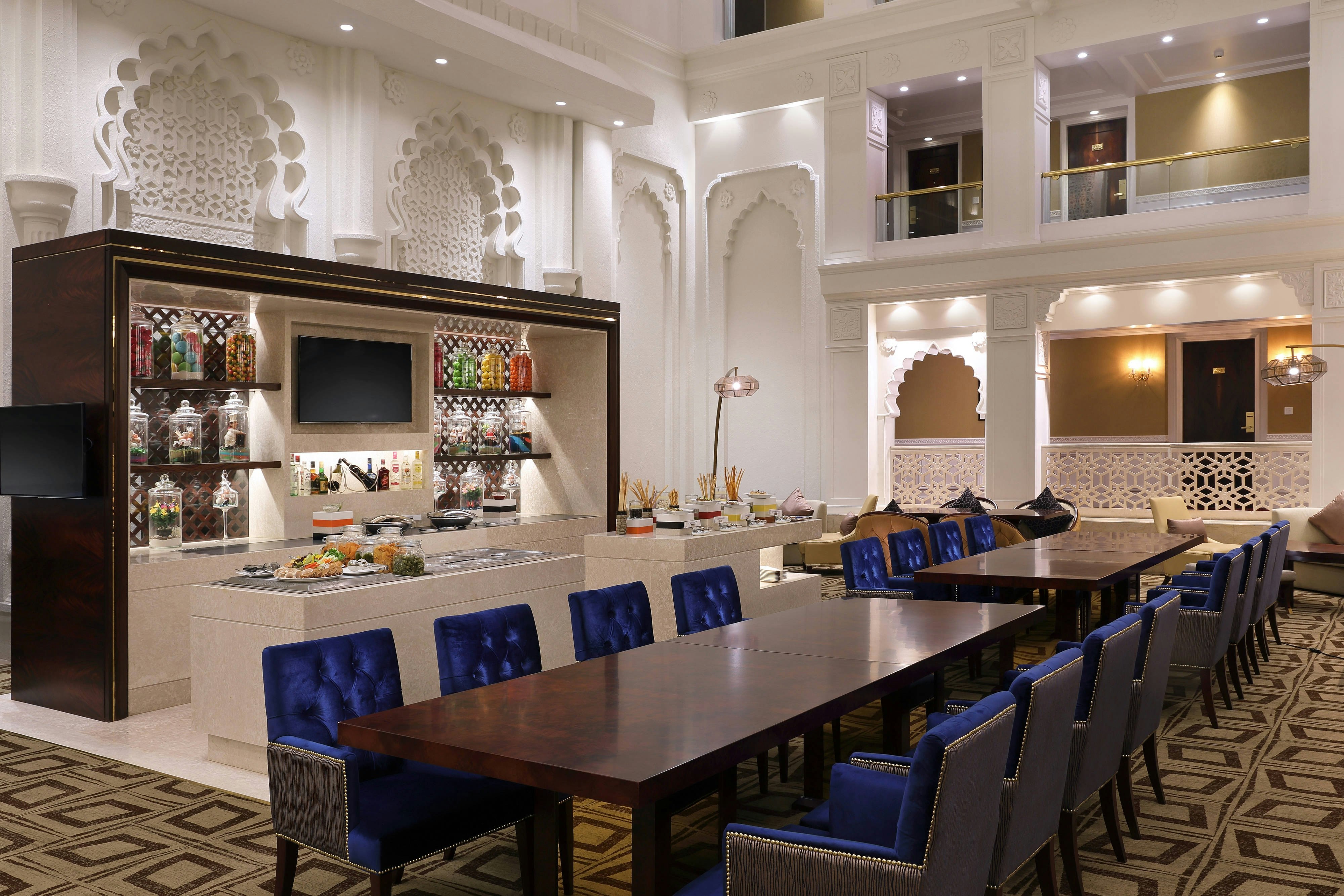 Sheraton Grand Pune Bund Garden Hotel 52/60