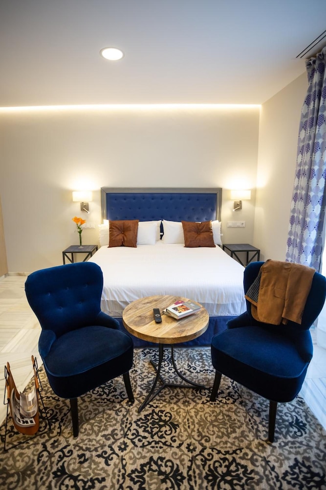 Plazuela del Carbon Suites 43/57