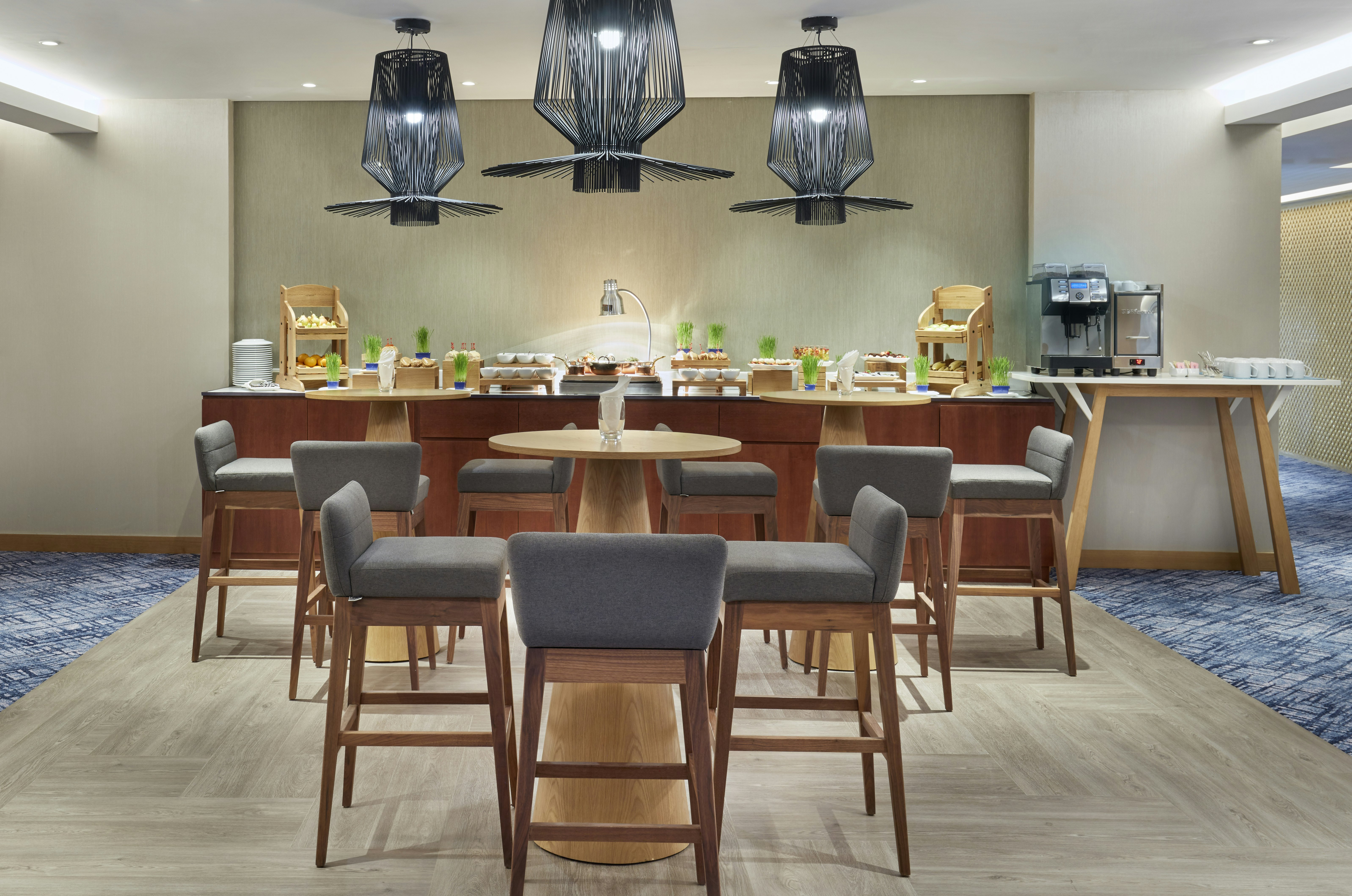 Hilton Garden Inn Muscat Al Khuwair 32/54