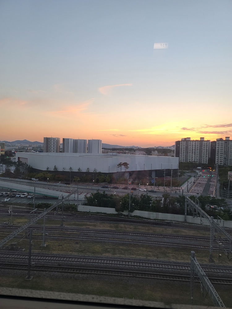 Novotel Ambassador Suwon 64/69