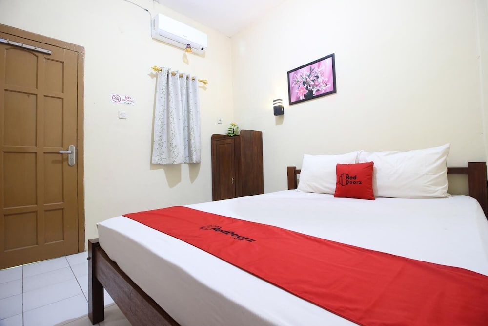 Reddoorz Jalan Parangtritis 22/56