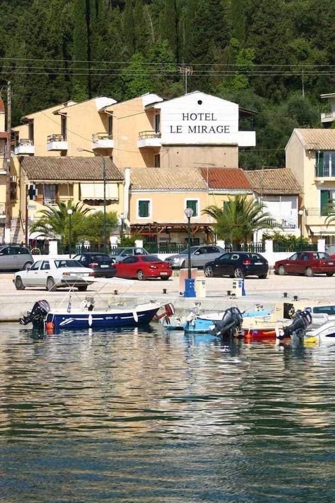 Le Mirage Hotel 36/51