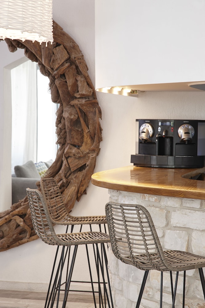 Parian Boutique Hotel 32/48