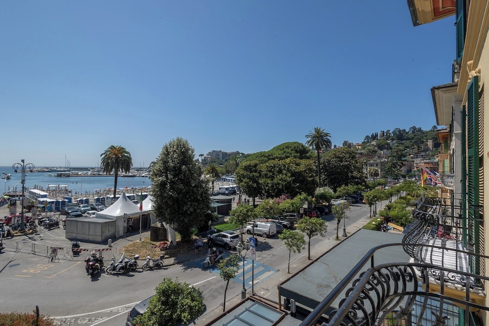 Splendide Riviera Boutique Art Hotel 40/50