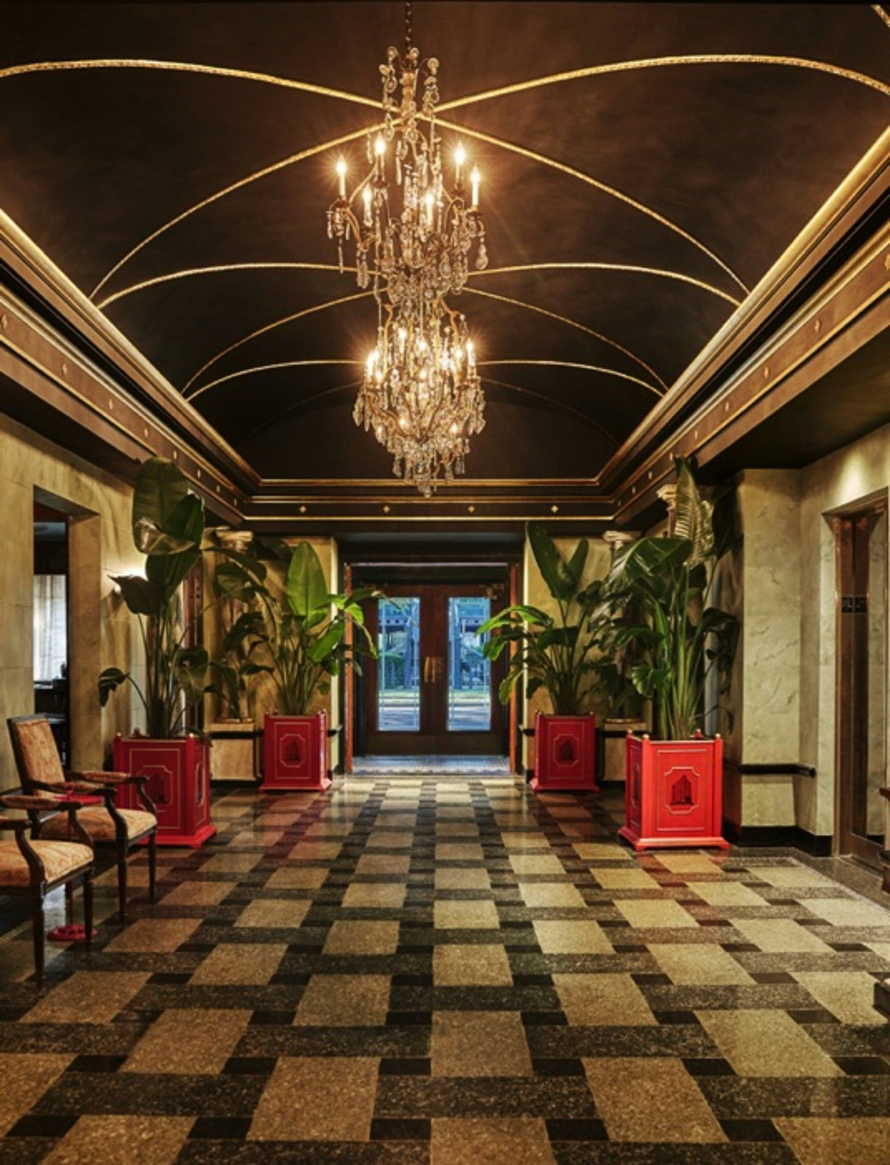 The Pontchartrain Hotel 14/83