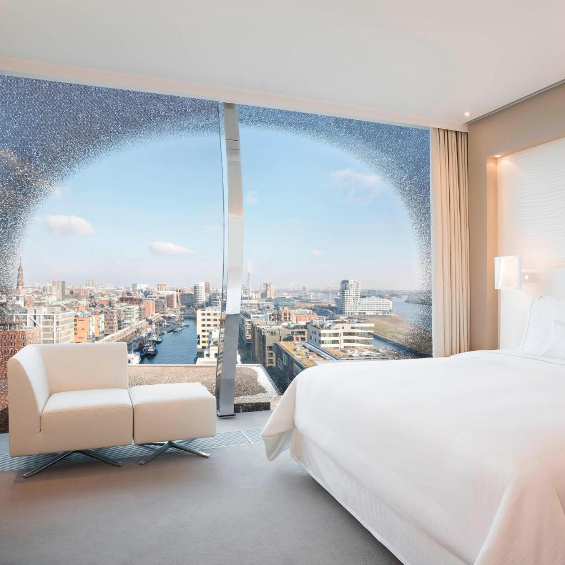 Guest Room, Premium, King Bed, Skyline or City View, Water View