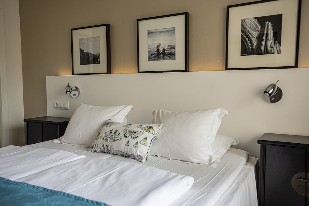 Hotel Feliz 24/65