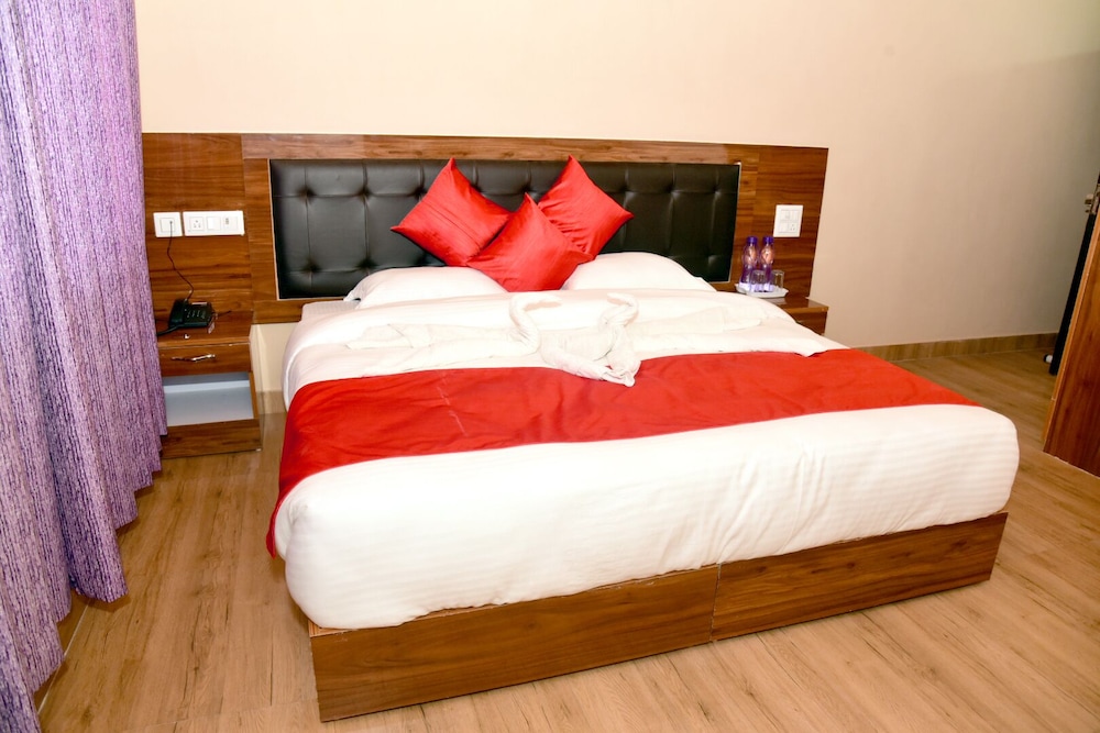 Damyanti Residency Hotel 27/50
