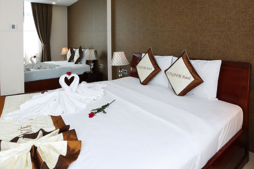 Kingdom Hotel 17/31