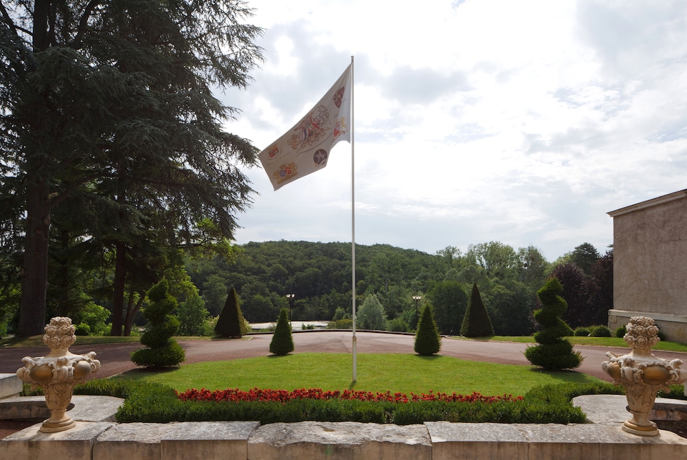 Chateau de Beauvois 46/50