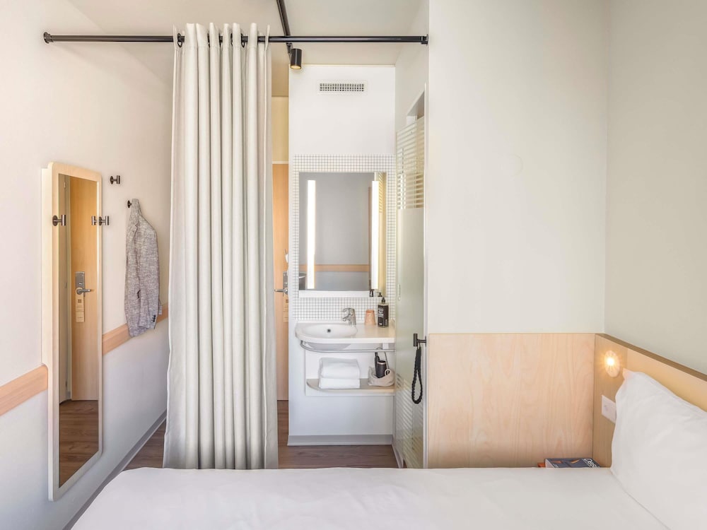 Ibis Budget Lugano Paradiso 53/53